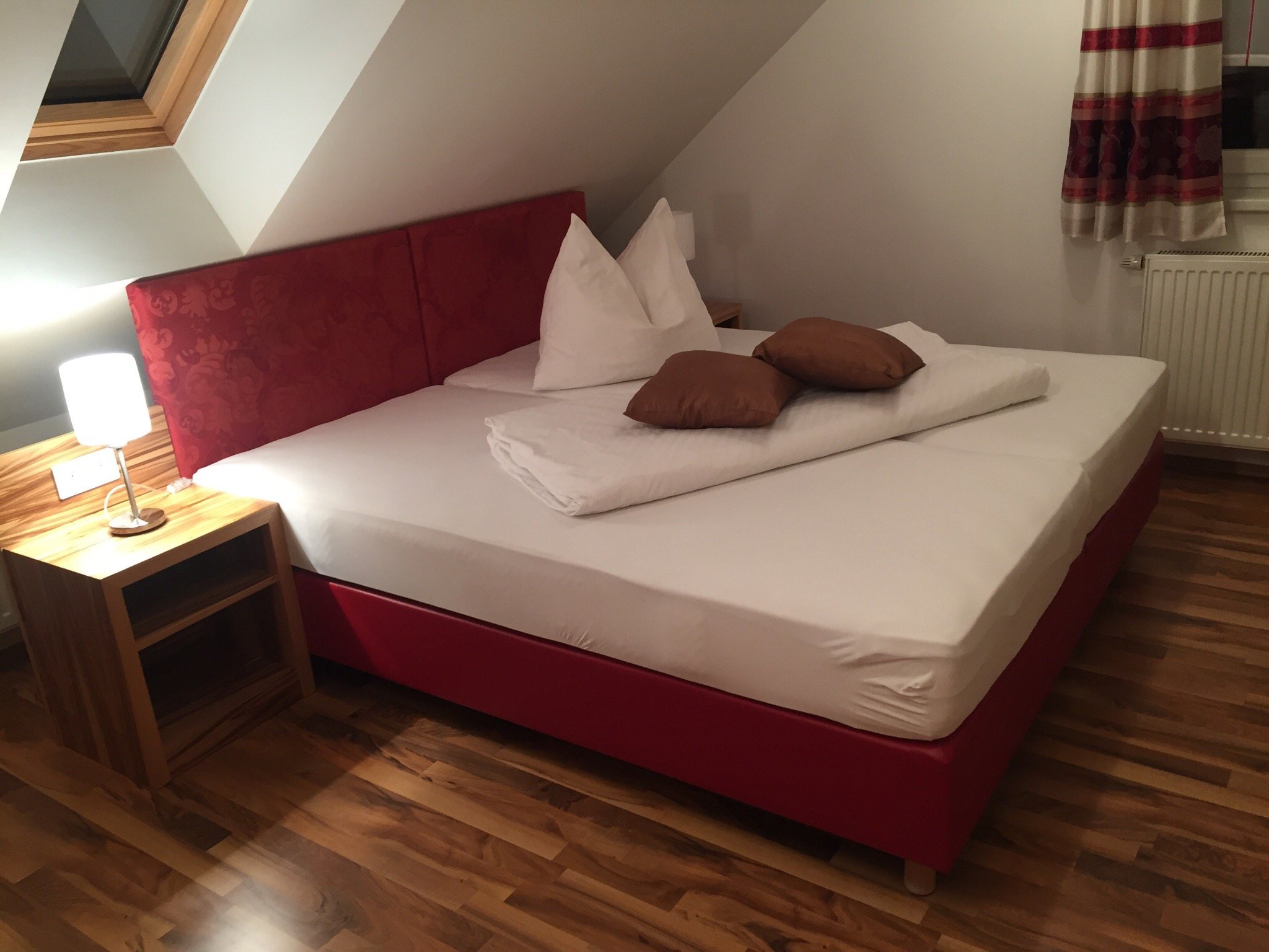 Pension Böeckl-官方