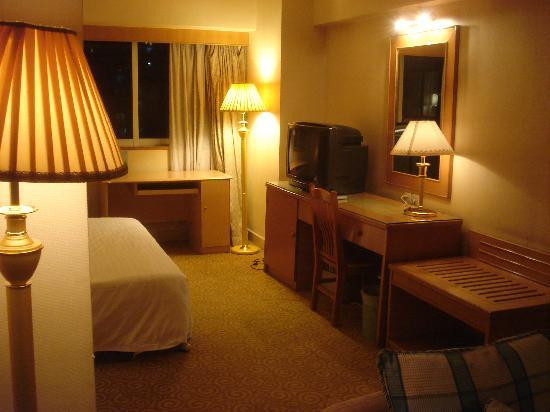 华海大酒店主图