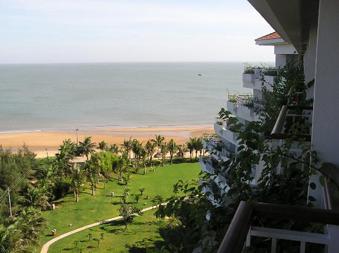 西海岸大酒店主图