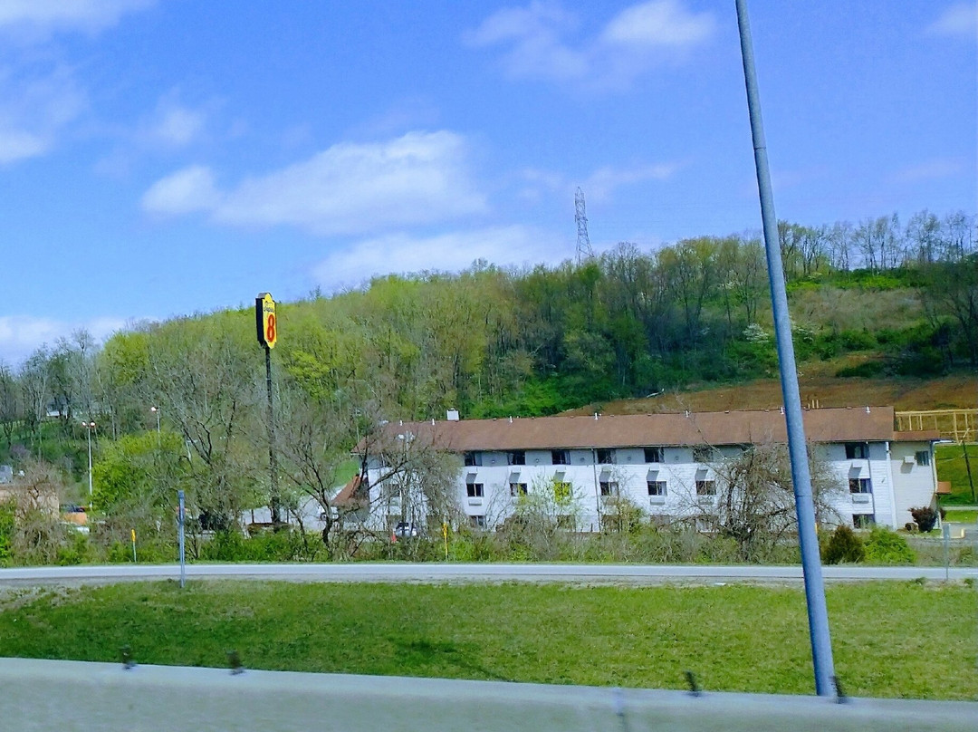 Super 8 by Wyndham Zanesville主图