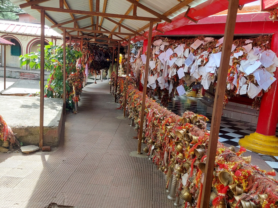 Chitai Golu Devta Temple景点图片