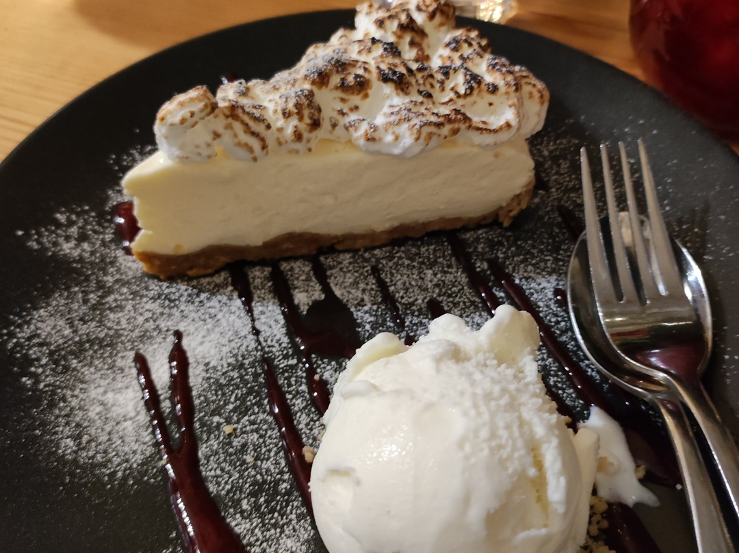 The White Horse Crostwick主图