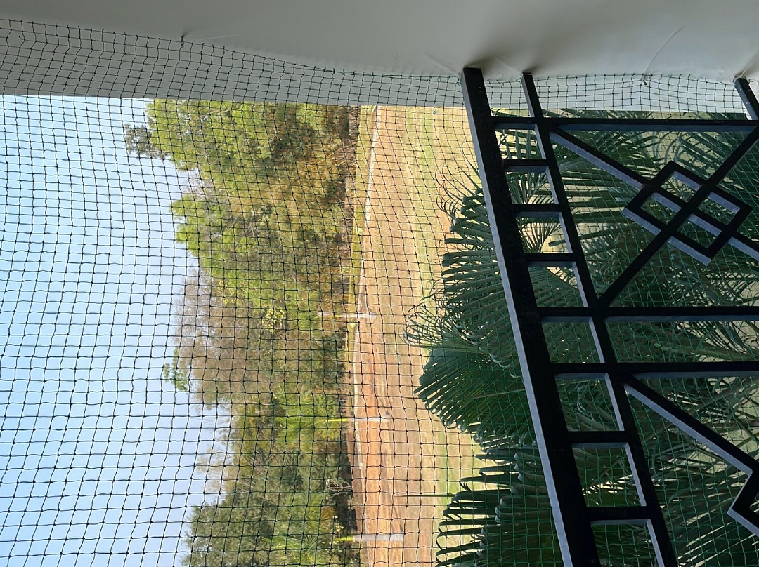 Golden Mile Resort主图