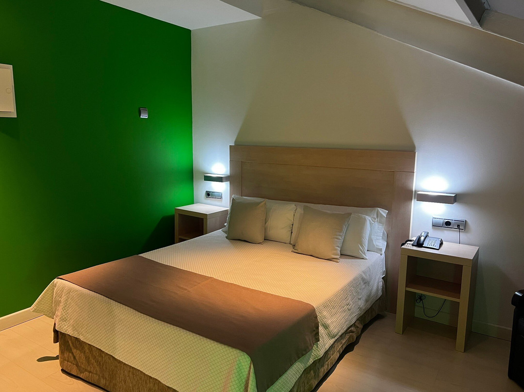 欧罗巴酒店主图