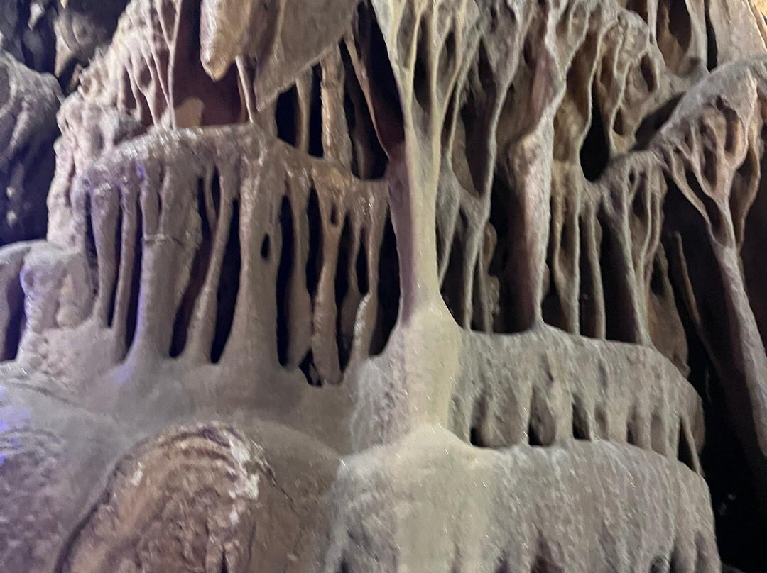 Crystal Grottoes Caverns景点图片