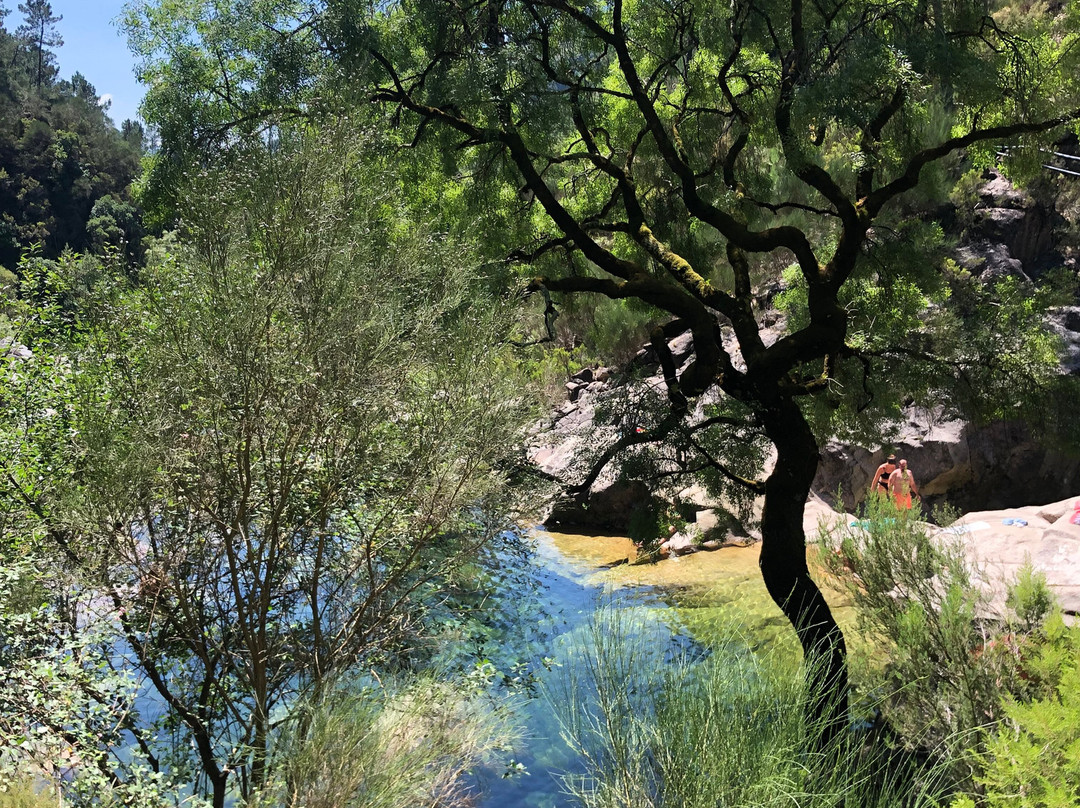 Lagoas Naturais Fafiao/ Hostel Retiro do Geres景点图片