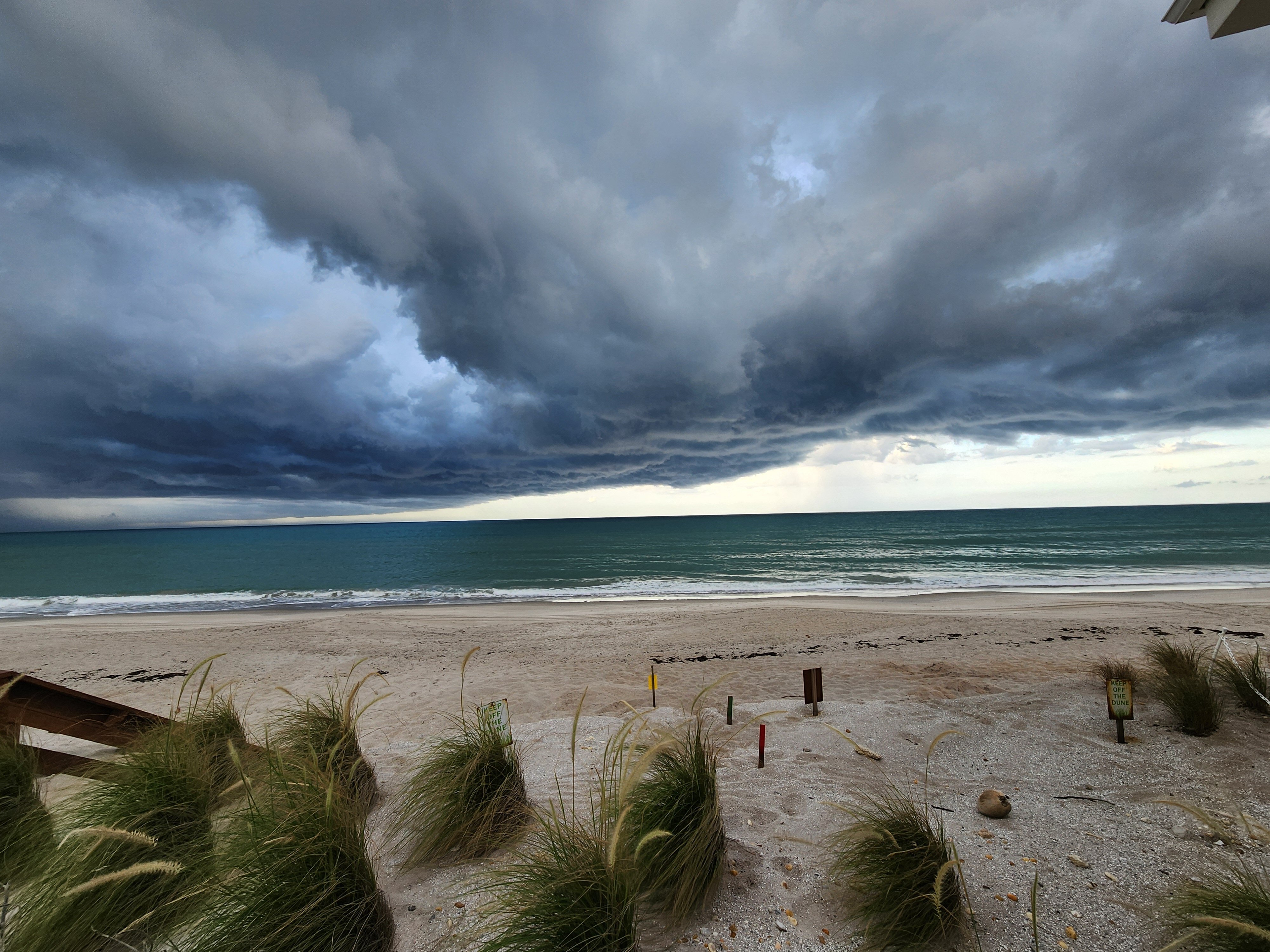 Melbourne Beach Resort-泳池