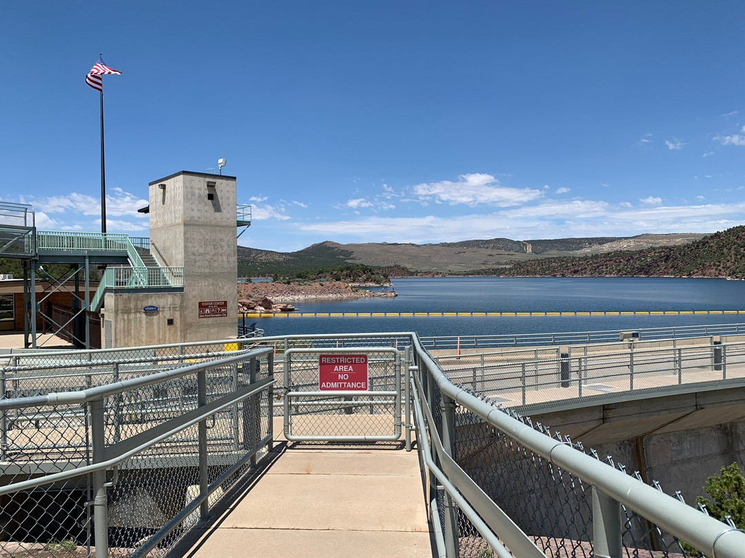 Flaming Gorge Dam Visitor Center景点图片