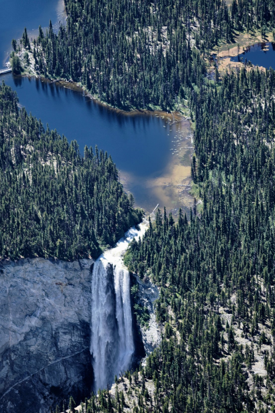 鹰巢山度假村-官方