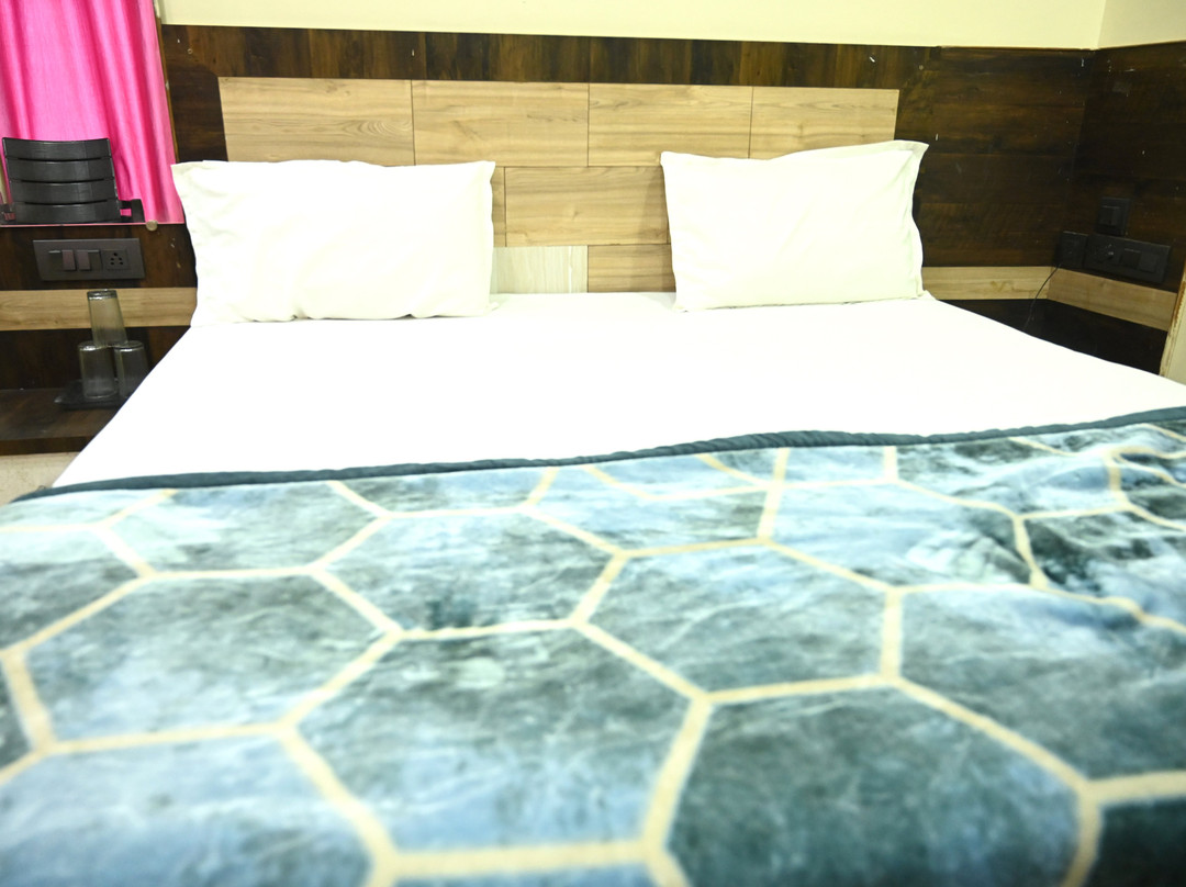 Hotel Crystal Ghaziabad