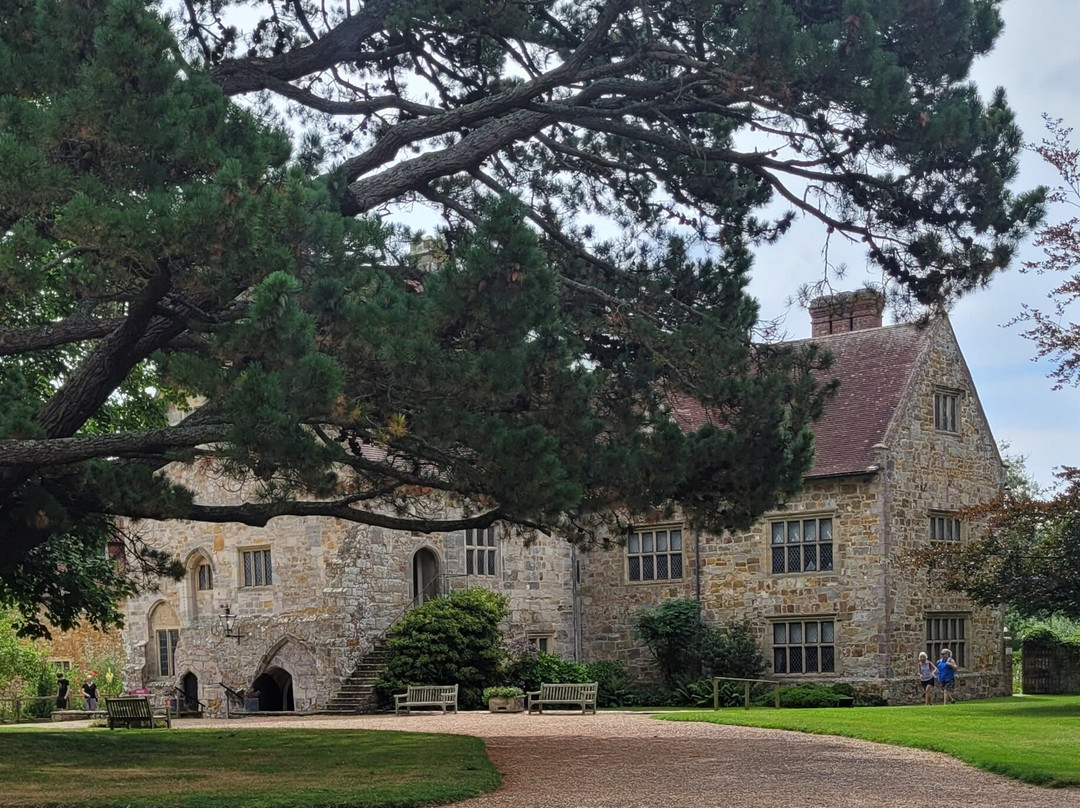 Michelham Priory House & Gardens景点图片