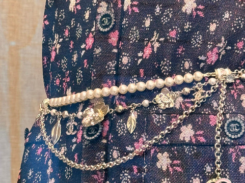 Women of Paris-巴黎必去景点