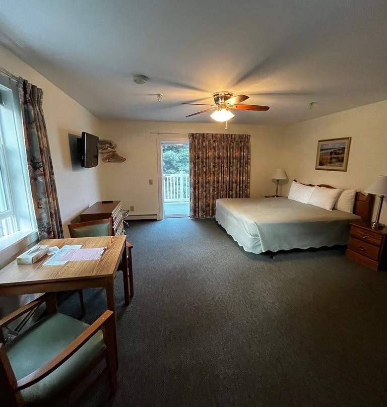 Cromwell Harbor Motel主图