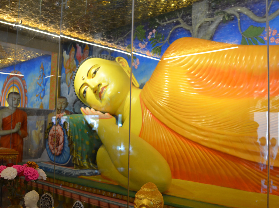 Sri Maha Boodhi Temple景点图片