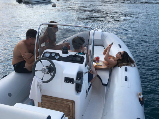 Mambo Boats-Palamos必去景点