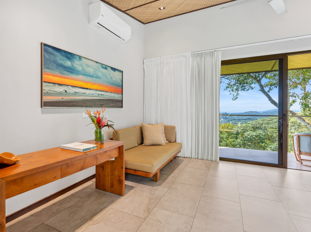 Hotel Three Sixty主图