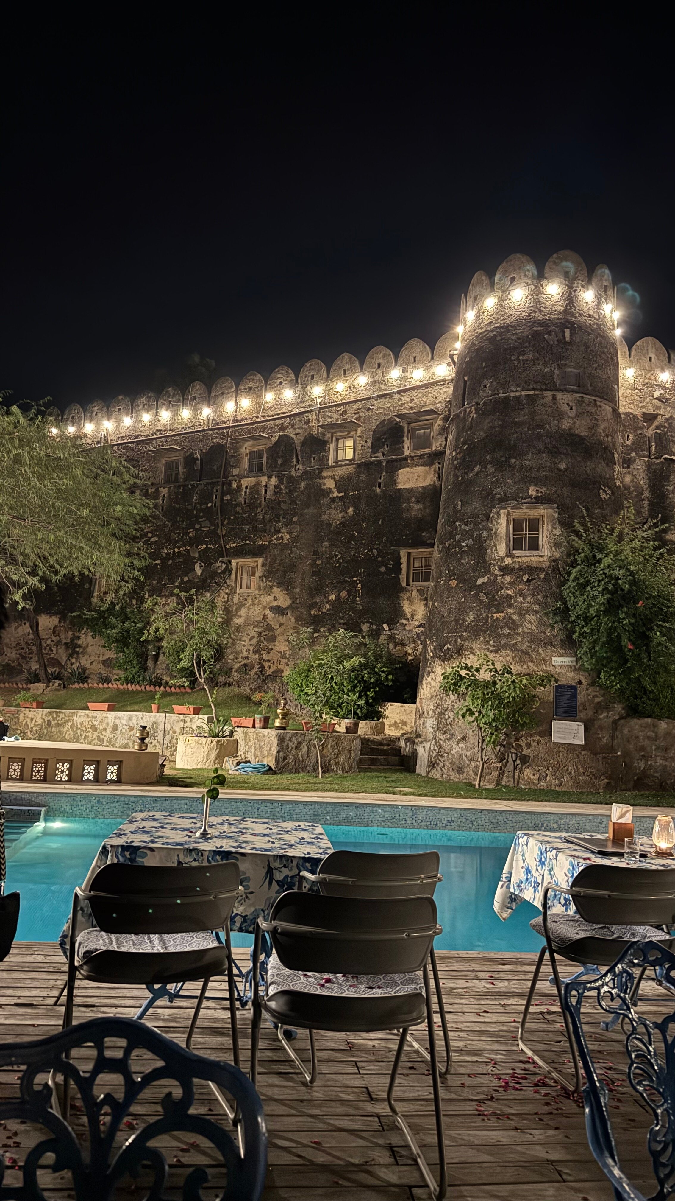 Neemrana's Hill Fort Kesroli-泳池