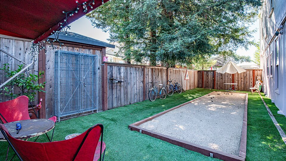 Metro Hotel & Cafe主图