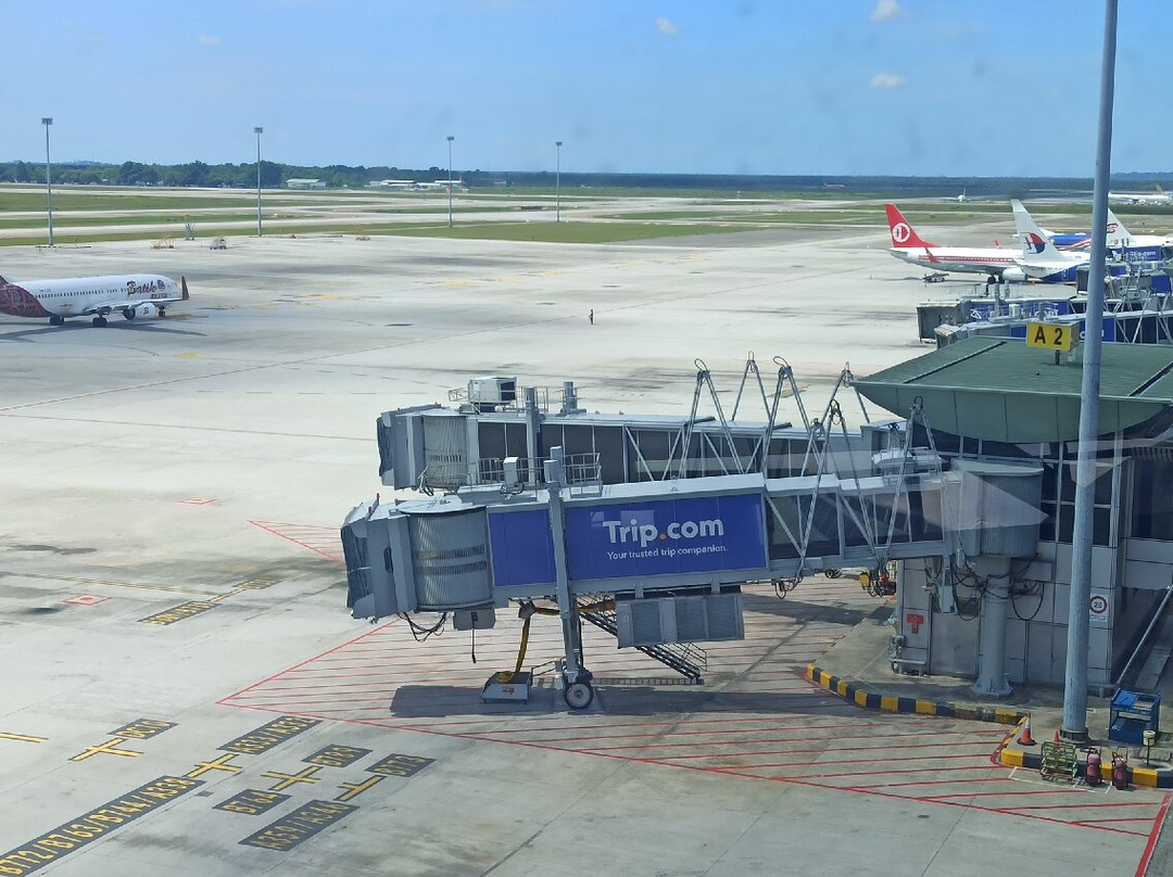 Plaza Premium First (International Departures, Satellite Terminal)-雪邦必去景点