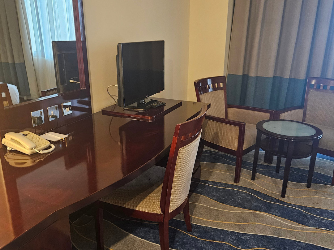 金色郁金香库马西市酒店主图