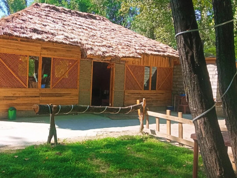 Tabaruk Food Waves Cafe