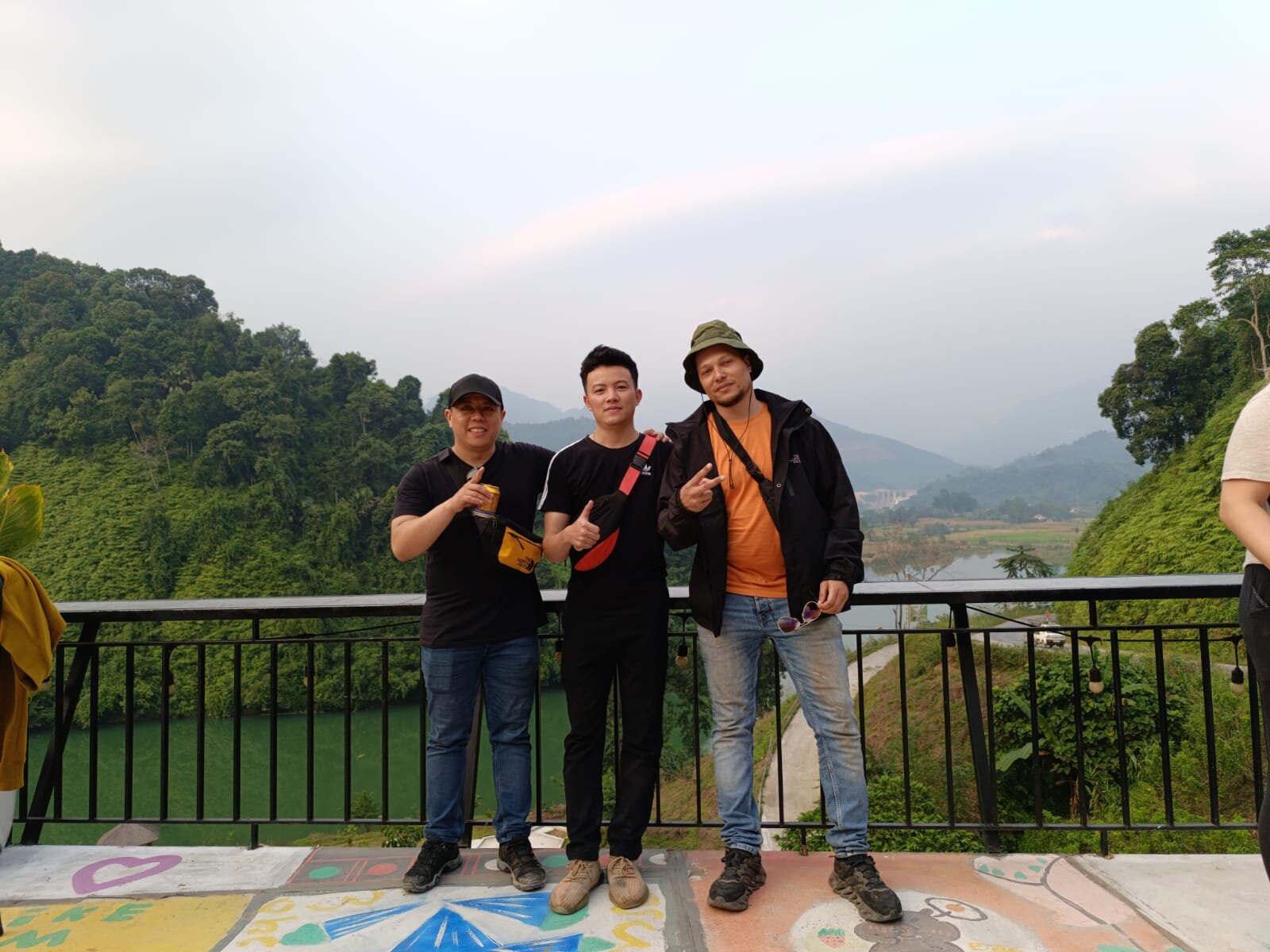 Odyssey Hostel, Tours & Motorbikes Rental-官方
