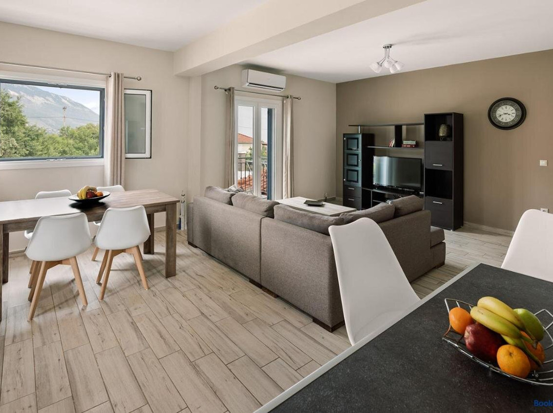Mandi's Apartments