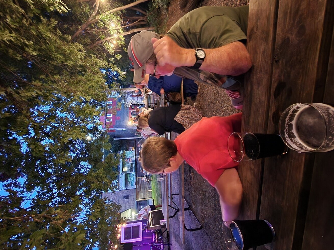 Goat Ridge Brewing Company-New London必去景点