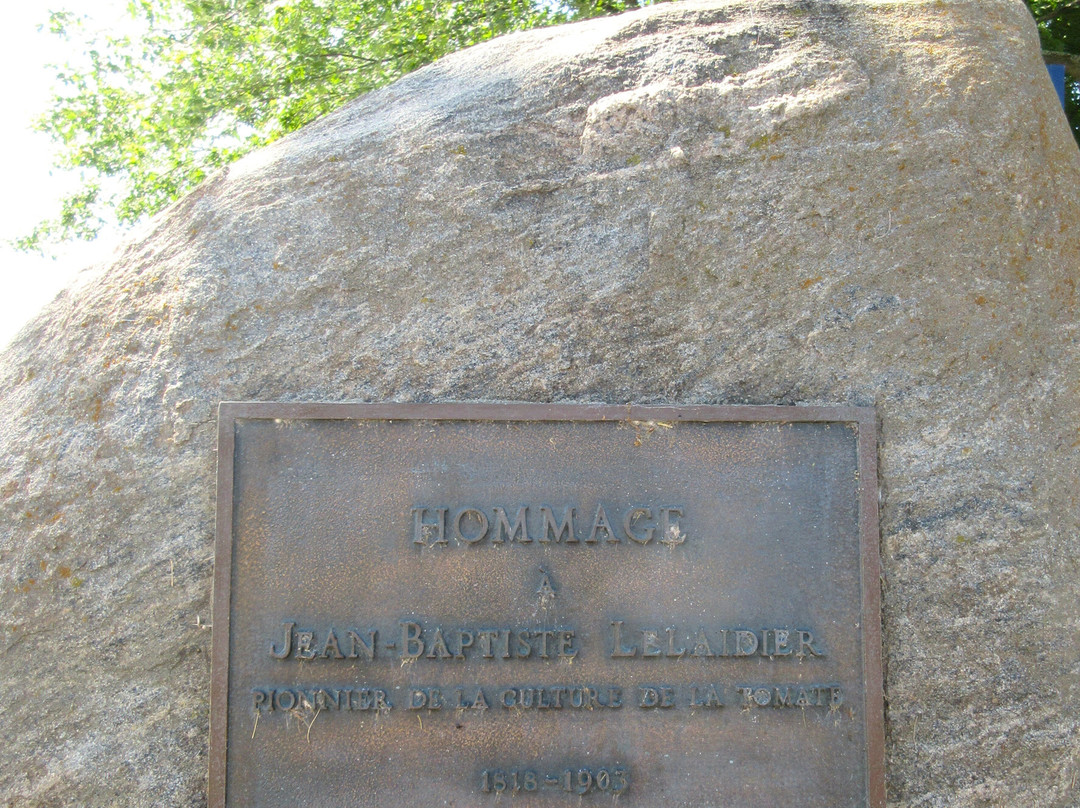 St. Pierre Presbytery-Saint-Pierre-les-Becquets必去景点