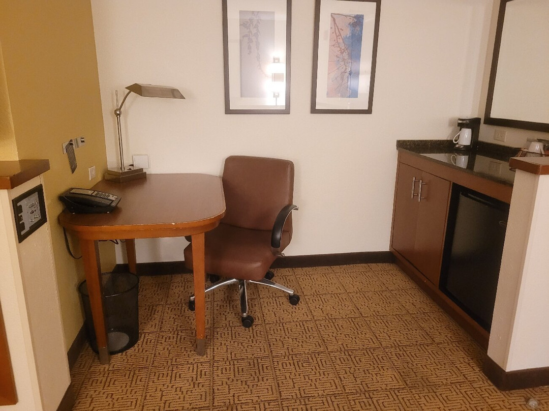 Hyatt Place Chicago/Naperville/Warrenville主图