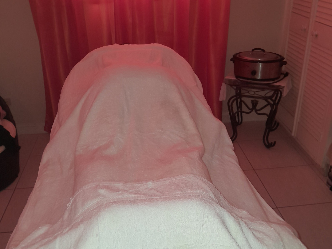 The Healing Power Of Touch-布里奇顿必去景点