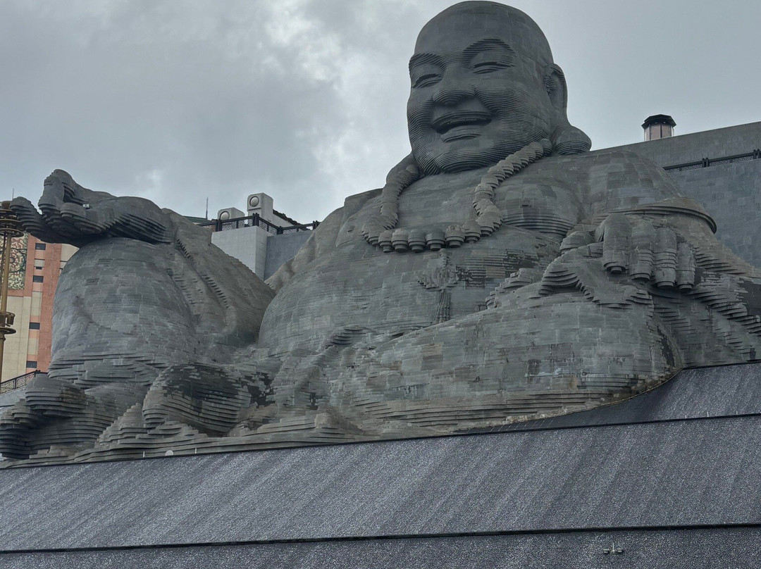 Big Buddha Black Virgin Mountain景点图片