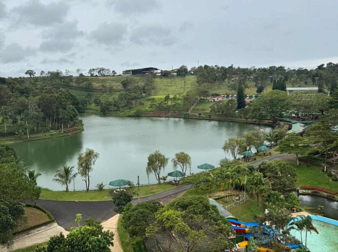 Dambri Waterfall-保禄县必去景点