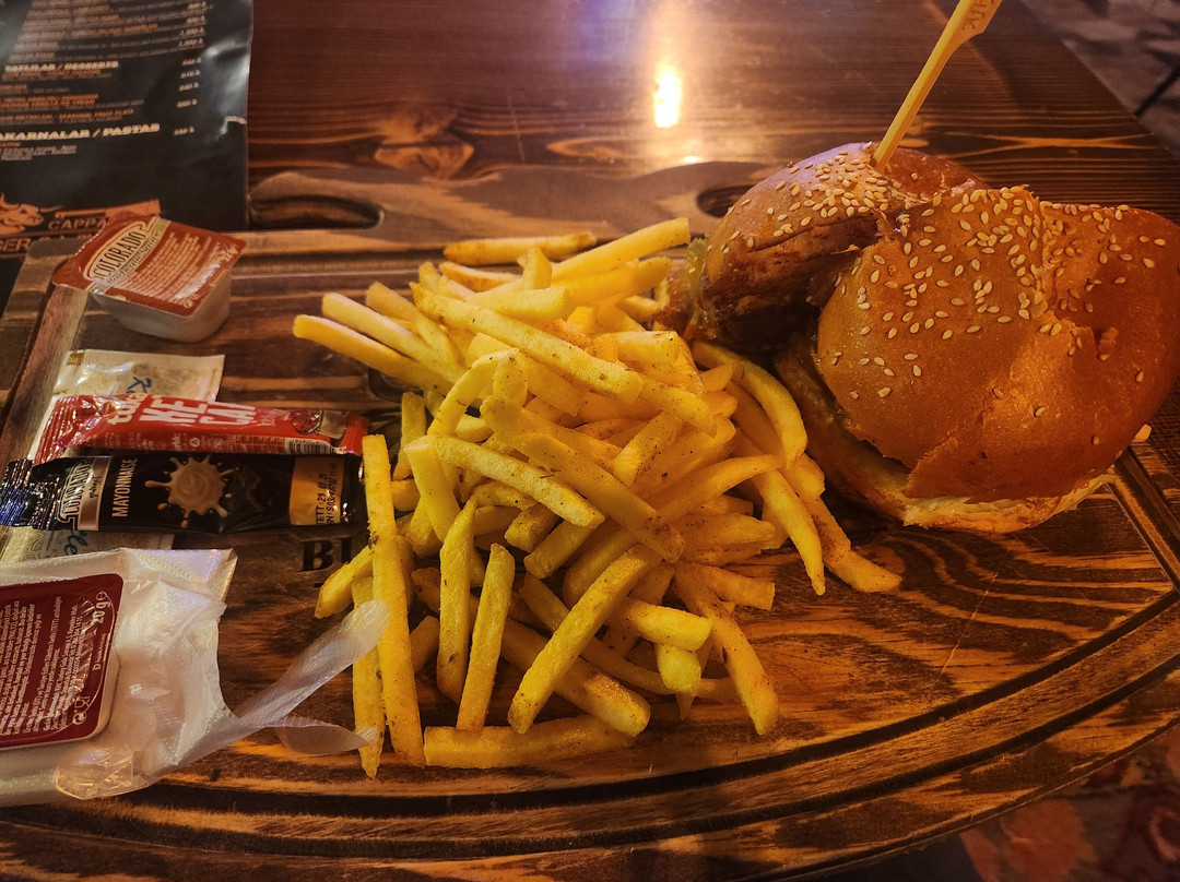 Burger Wine House