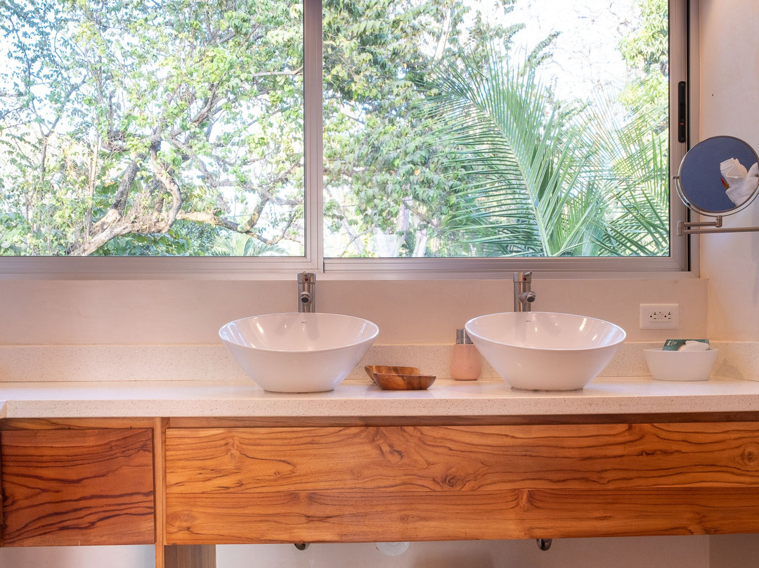 Iluminar Beachfront Suites主图