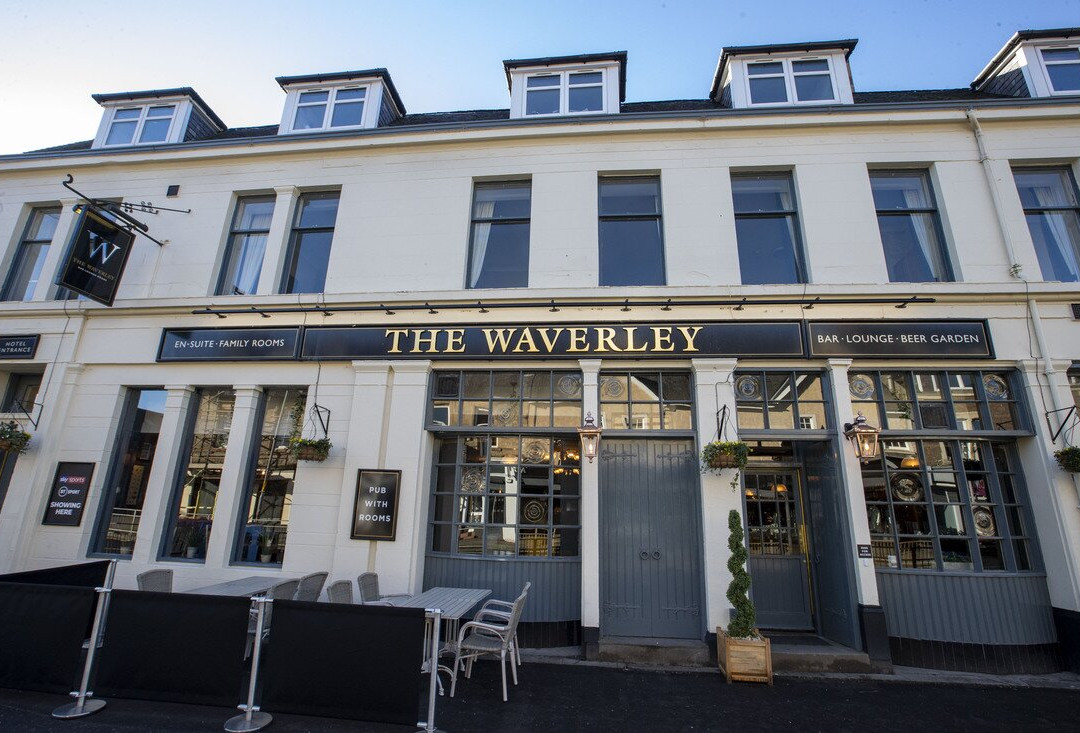 卡兰德餐馆和美食-The Waverley