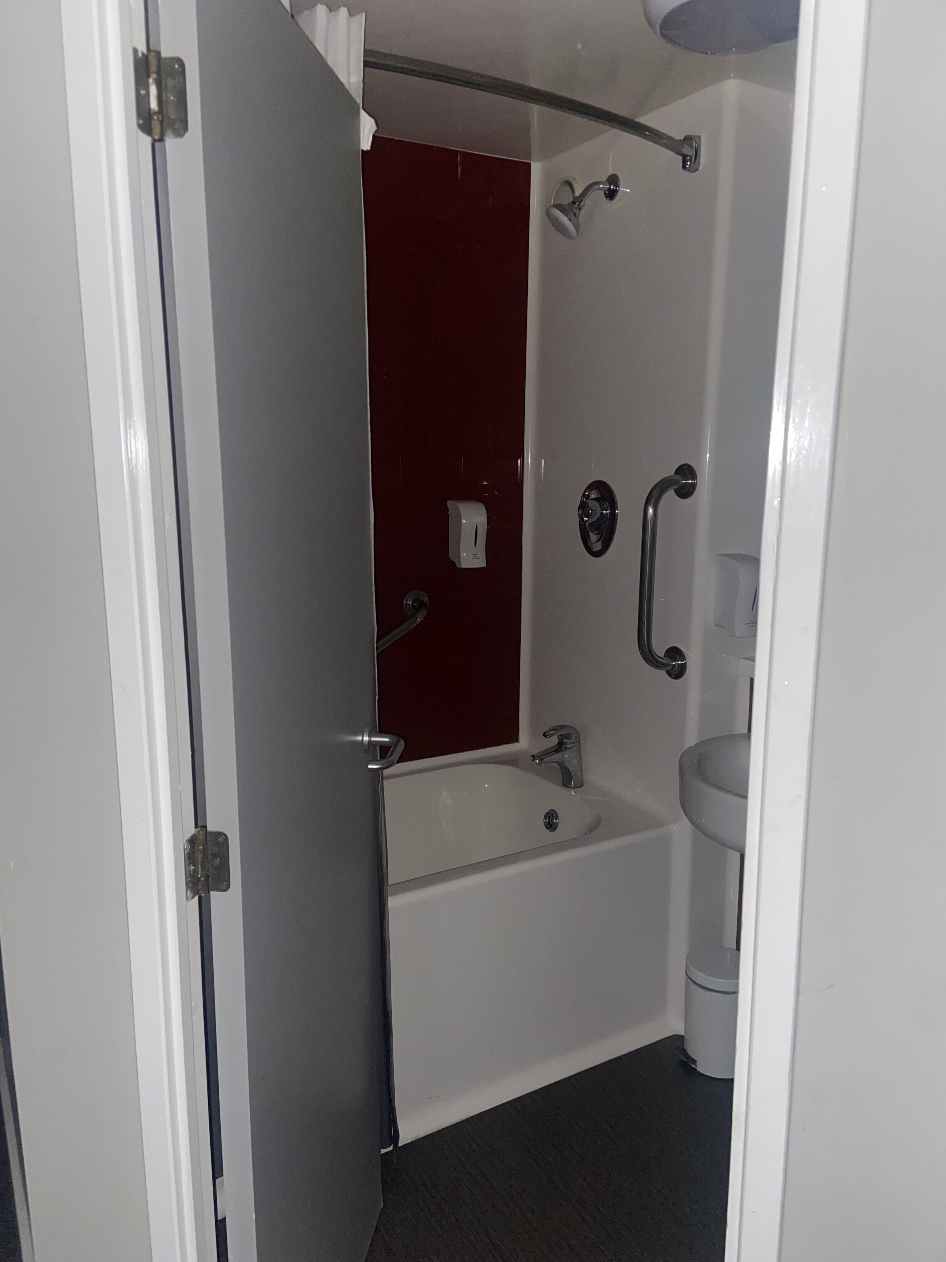 Travelodge Maidenhead Central-浴室