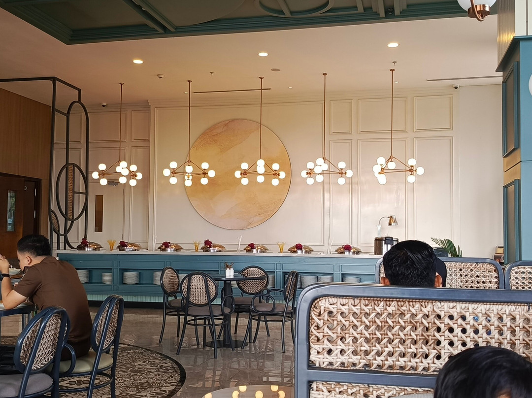 Luwansa Hotel and Convention Center Manado主图