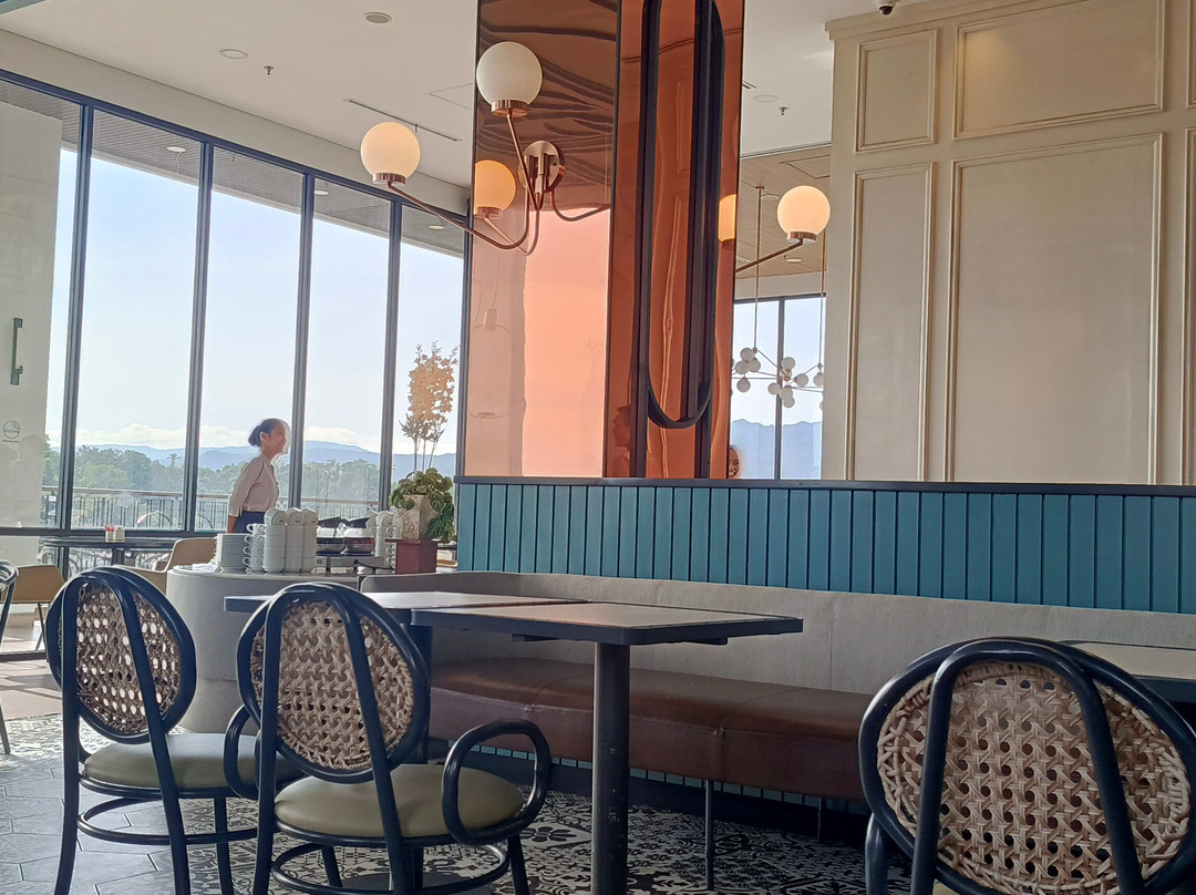 Luwansa Hotel and Convention Center Manado主图