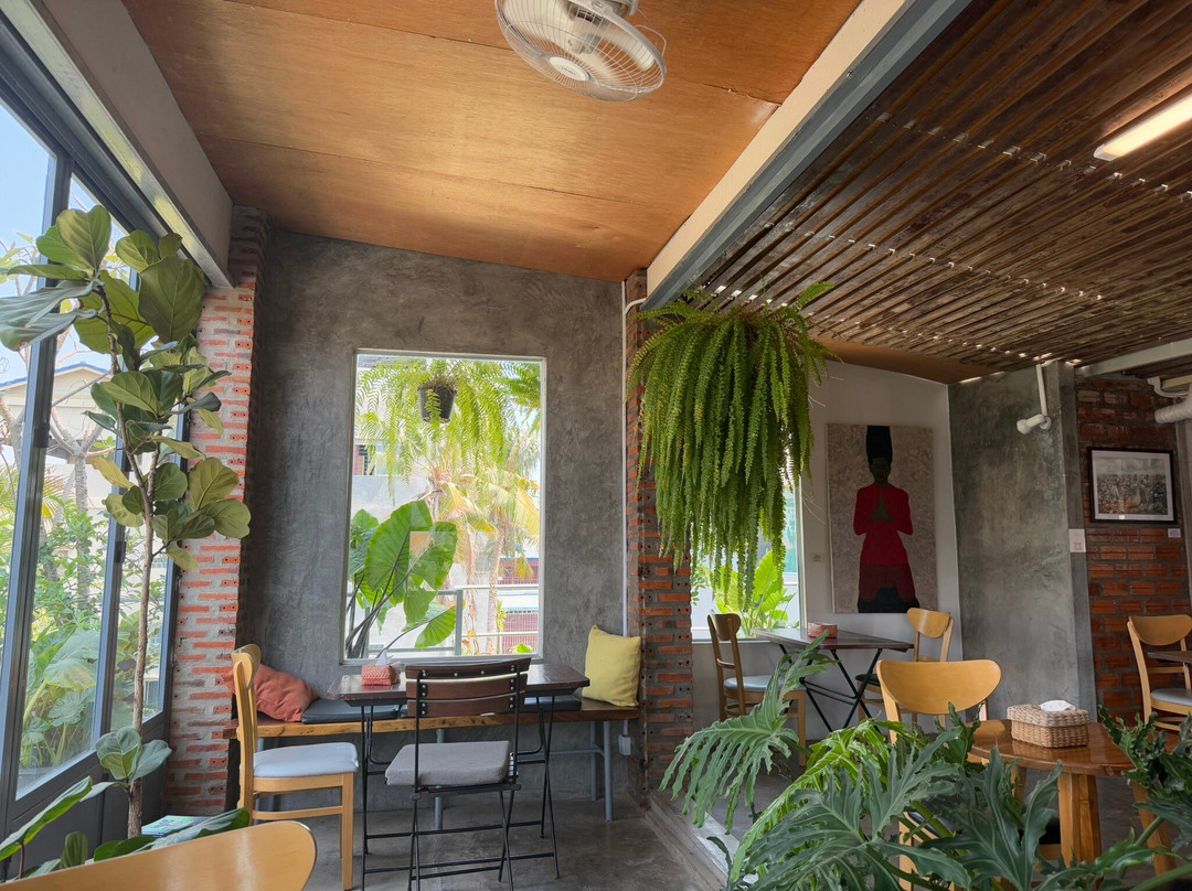 Romcheik 5 Art Space & Café-马德望必去景点