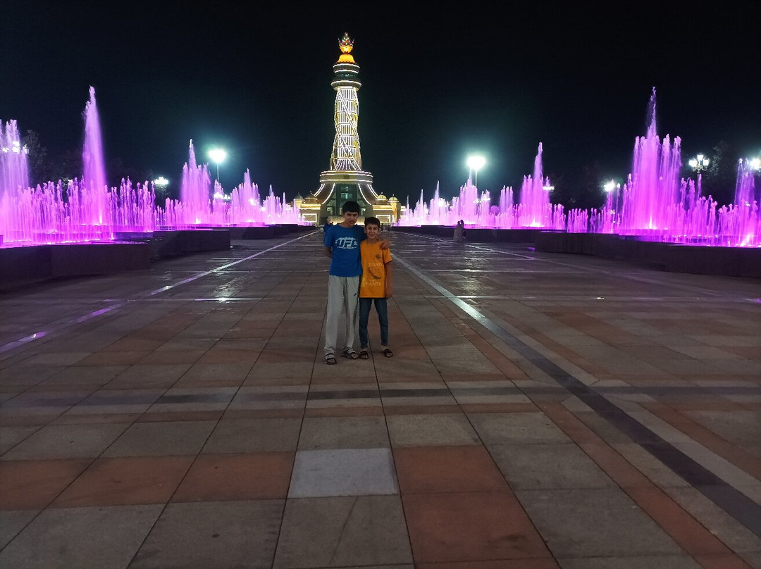 Independence And Freedom Monument-杜尚别必去景点