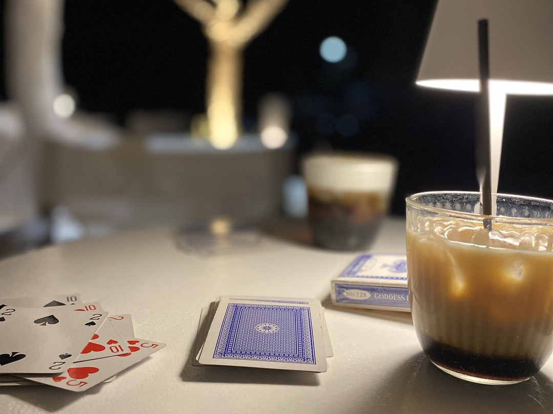 Alexis Cocktail Bar-Katelios必去景点