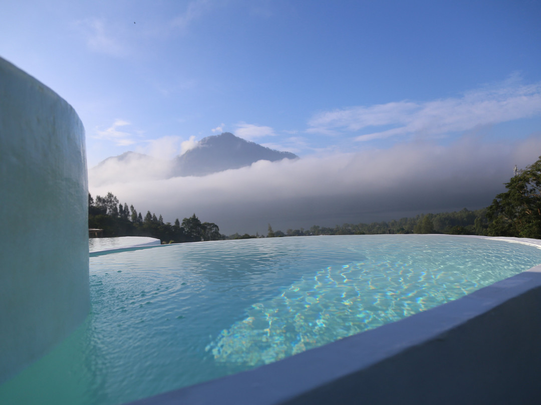 Cinze Natural Hot Spring