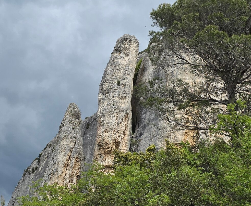 La Falaise de la Madeleine-Lioux必去景点