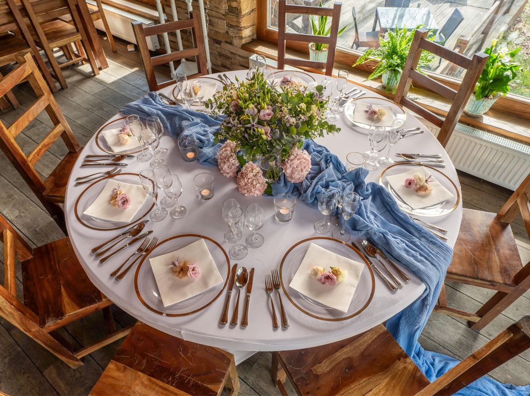 Archa Restaurant & Hotel主图