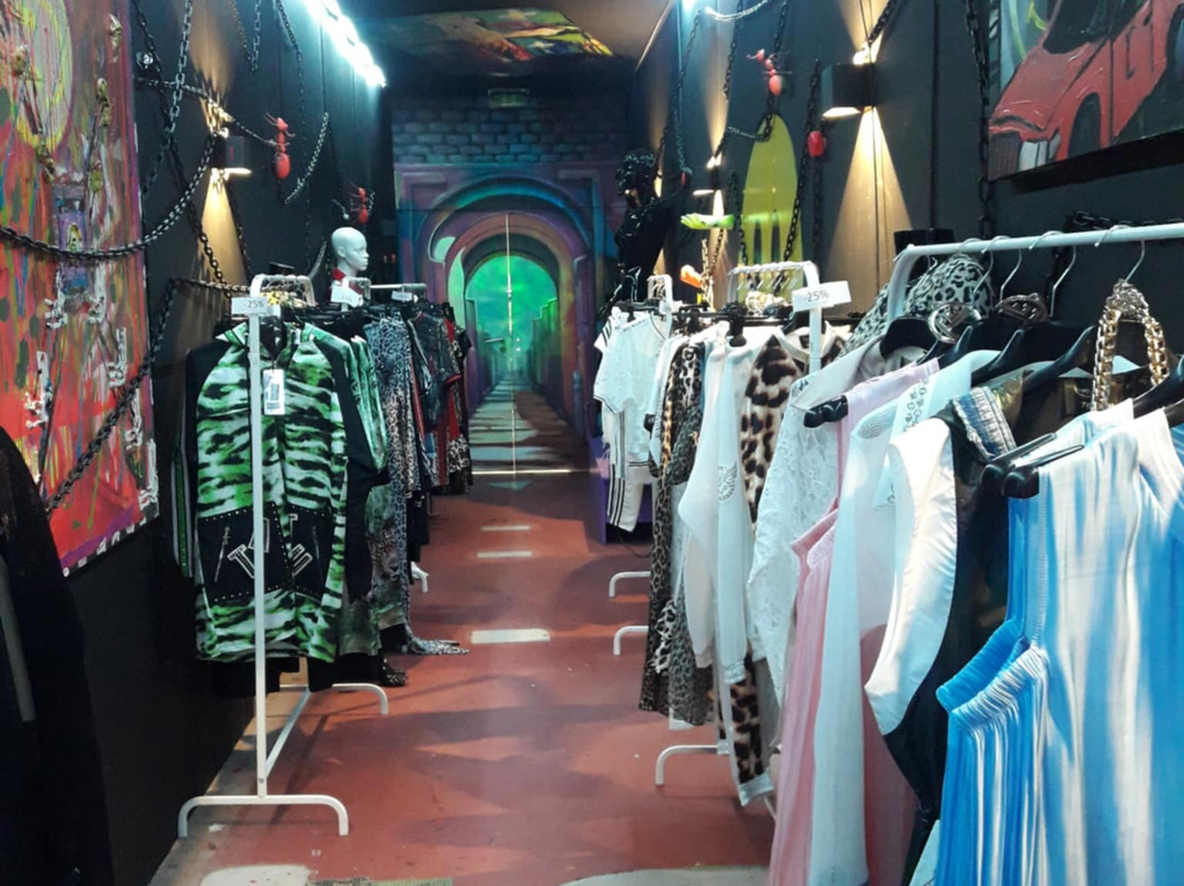 ZN Market Fashion Outlet-马托西纽什必去景点