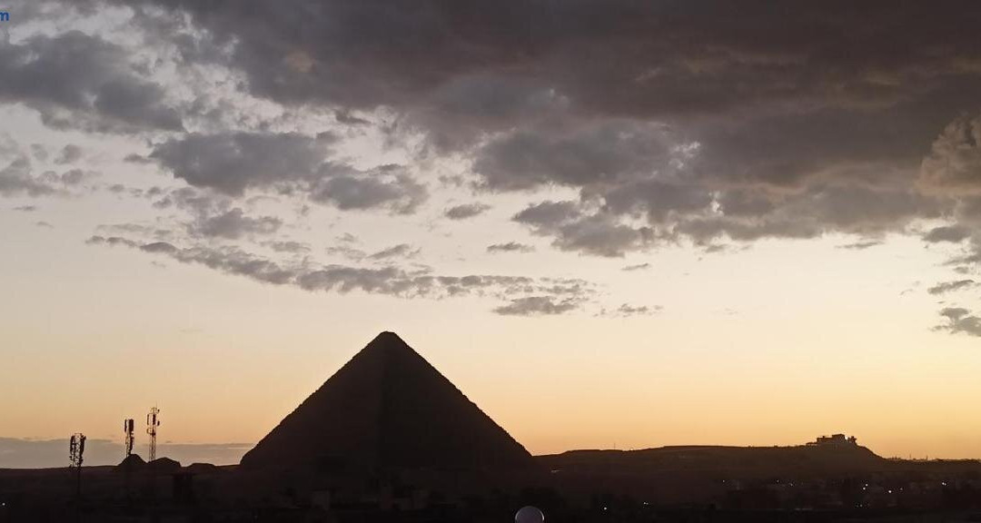 Phoenix Pyramids View Inn