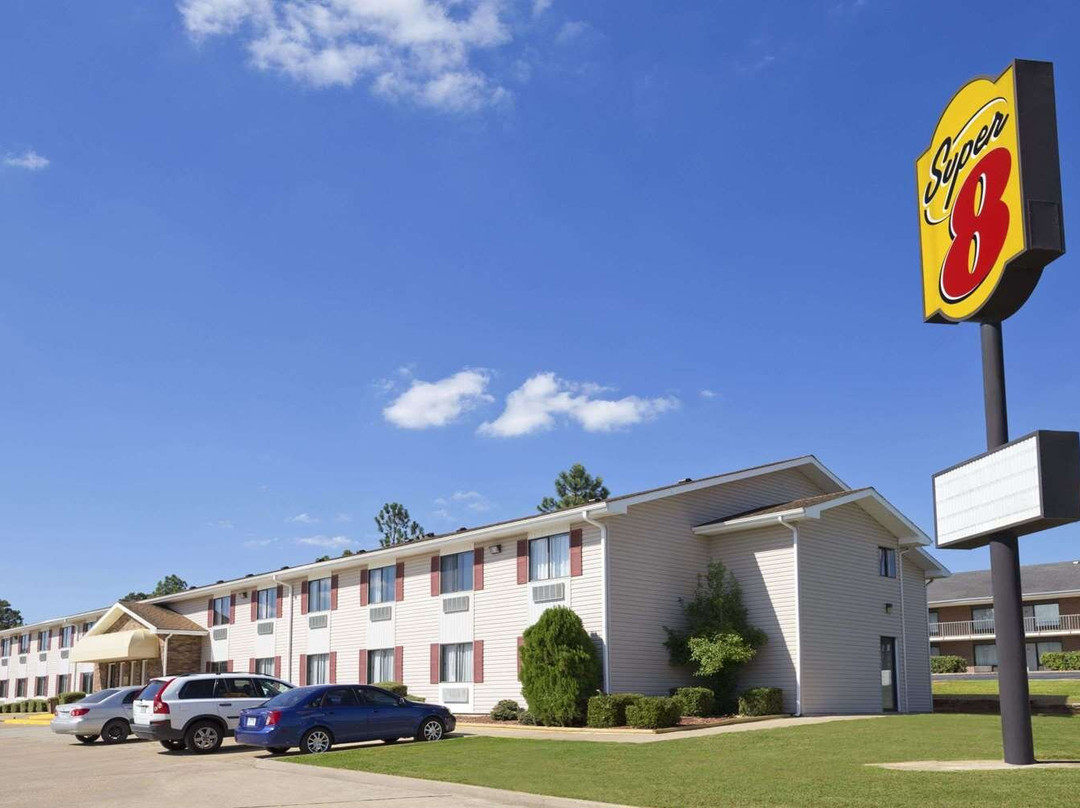 Super 8 by Wyndham Batesville