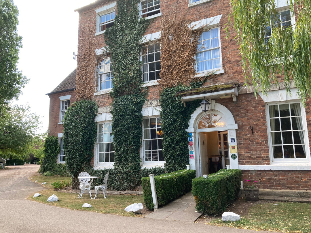 Corse Lawn House Hotel主图