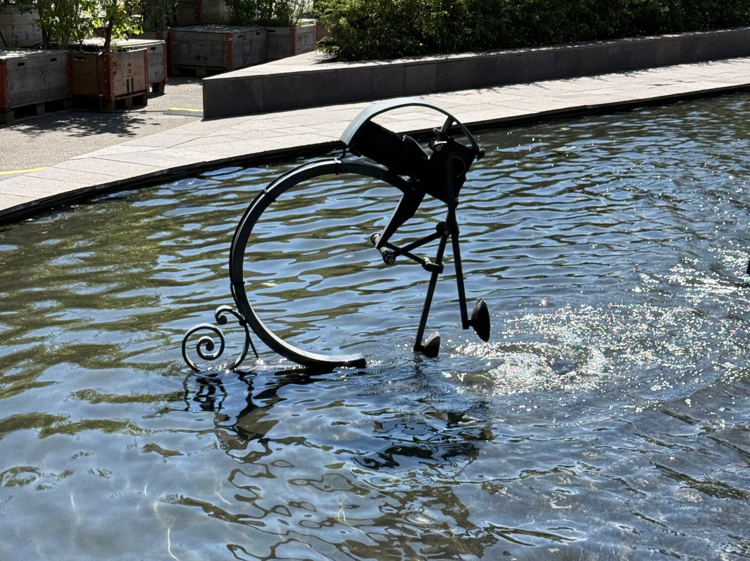 Tinguely Fountain-巴塞尔必去景点